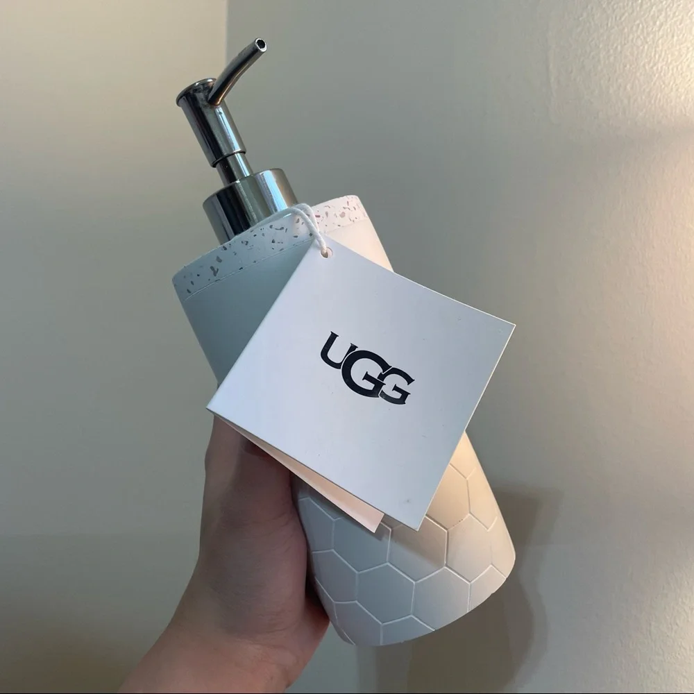 UGG Bathroom essentials despensers cermaics